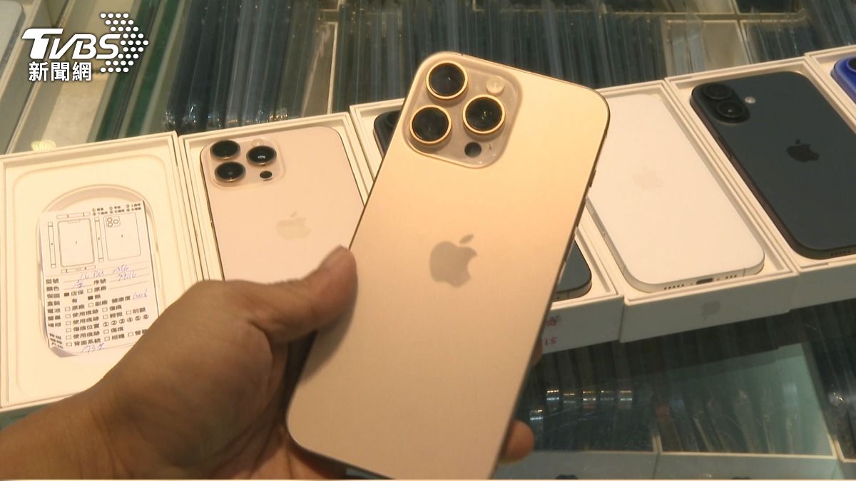 獨／台中詐騙男謊稱「預約轉帳」騙走iPhone　匯款截圖全是假