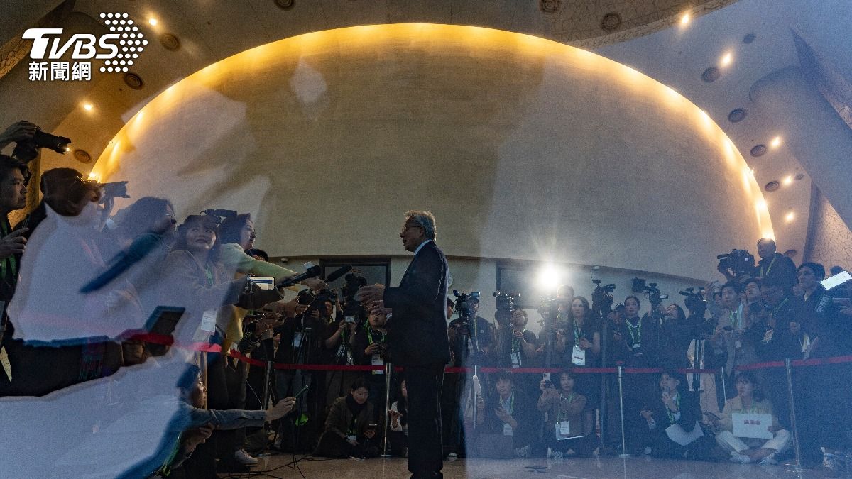 川普講話發　「豬叫聲」又沙啞　稱為一事大吼火冒三丈