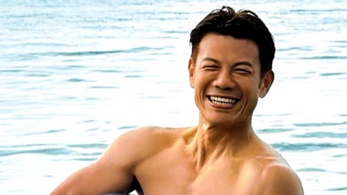 陳志強收工出事了！深夜愛車遭追撞毀了　不安現場曝光