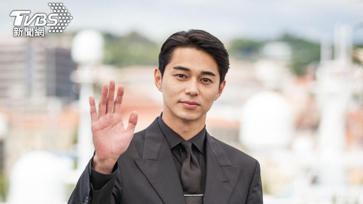 熊害升溫！日男星稱「熊不危險」遭炎上　外遇醜聞被挖：你睡過？