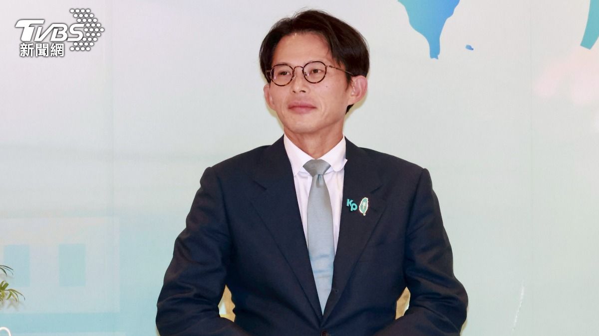 鄭黃會前「柯文哲半夜傳訊關心」　黃國昌曝未來共同會面可能性