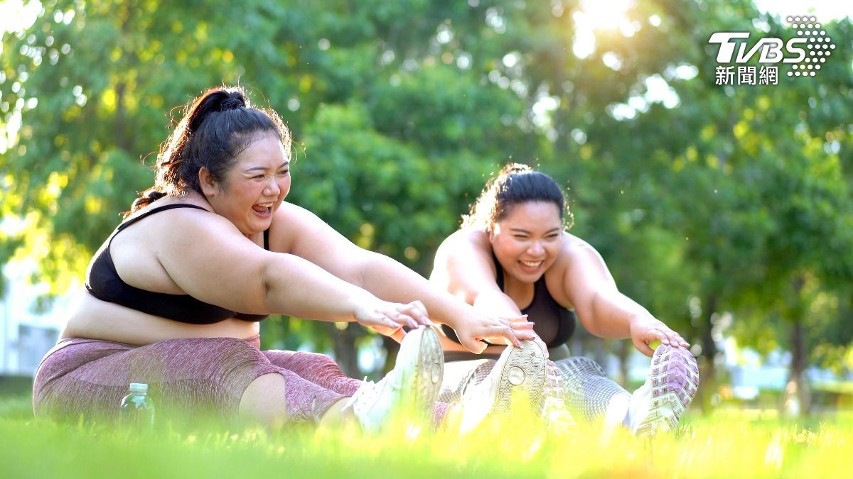 會胖都是朋友害的！醫揭「肥胖會傳染」　認定摯友風險飆171％