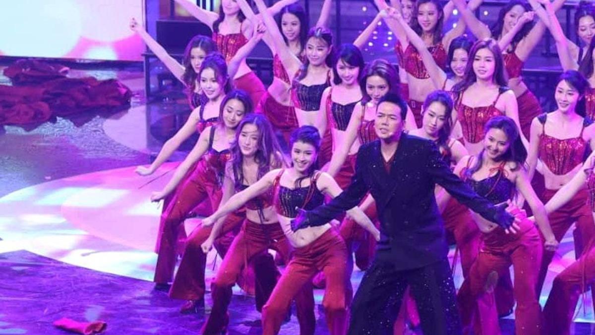 謝天華回娘家！隔13年重現《黑白變奏》　攜30位小花引爆話題