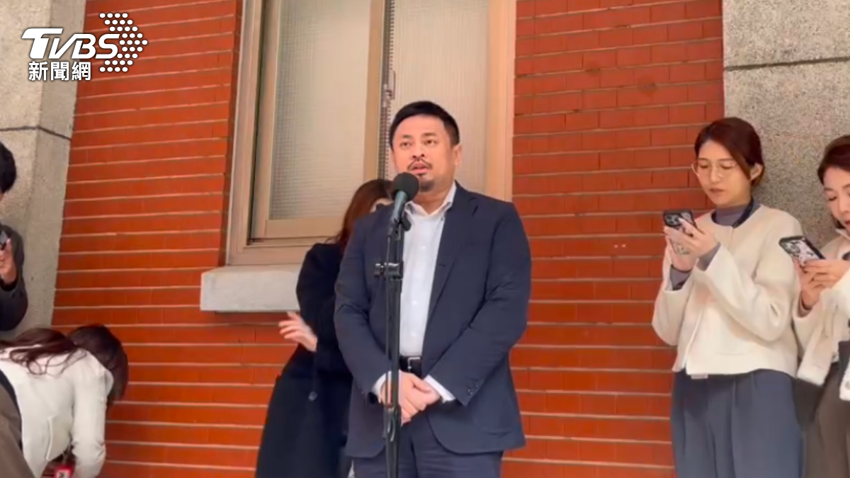 查長榮空姐死亡案 勞長:病假天數非考核唯一考量