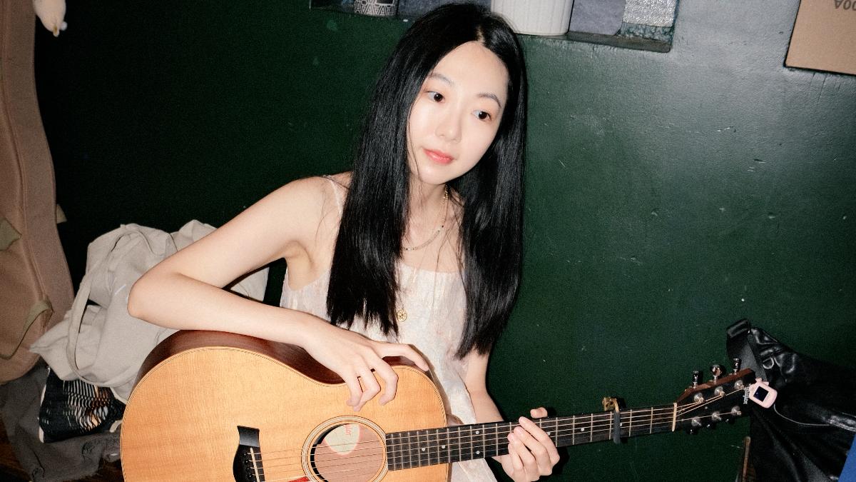 正妹歌手認了不想努力 才喊「一生無大志」親揭明年好消息