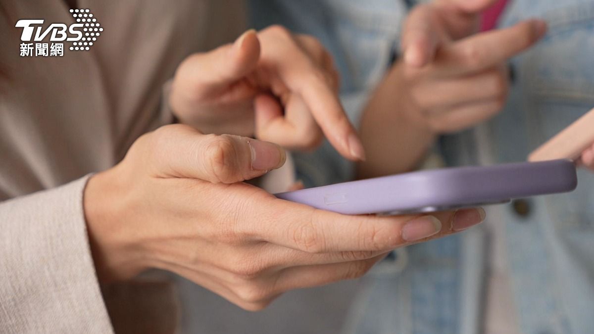 「滑不停」恐致專注力下降　心理師建議遠離數位產品放空