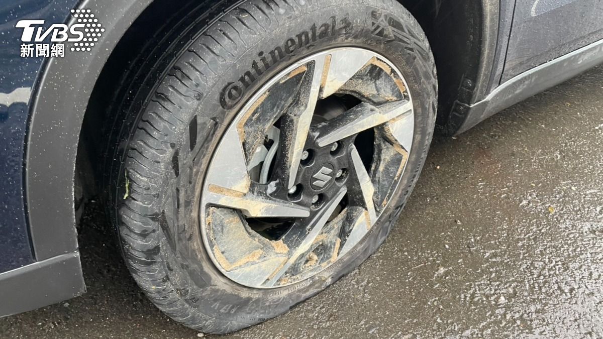 台62藏「隱藏殺手」都小碎石　伸縮縫破損害「2車爆胎」