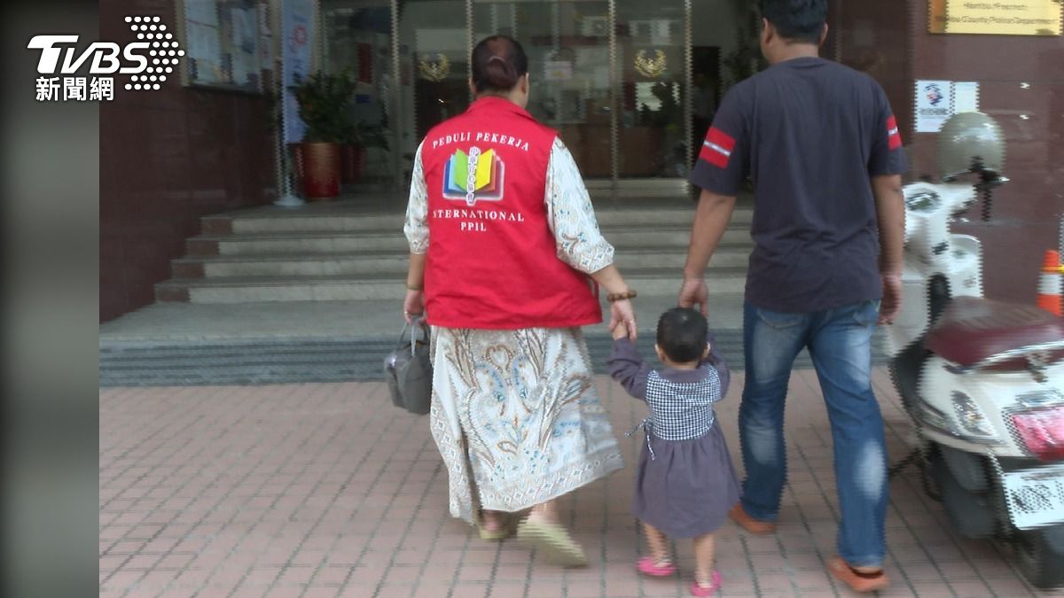 兩歲女童淪黑戶！曾被親媽丟垃圾袋內　鄰居聽嬰兒哭聲救命