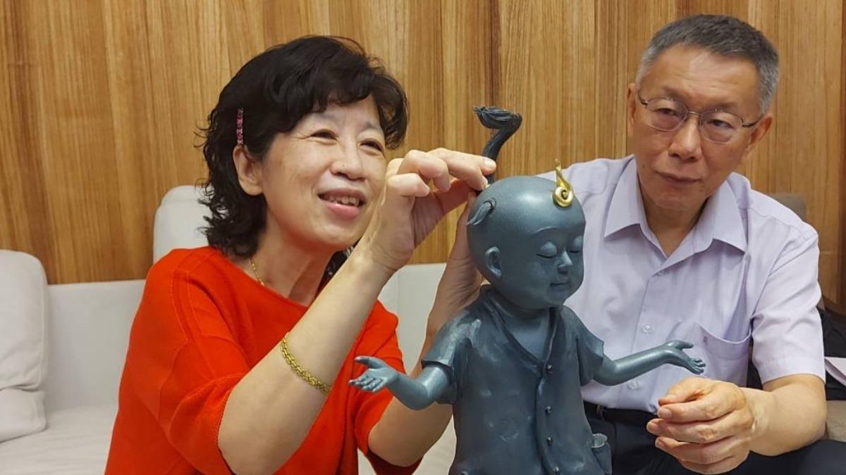 柯文哲「醫師資格」岌岌可危！陳佩琪曝他近況：忙上醫學課