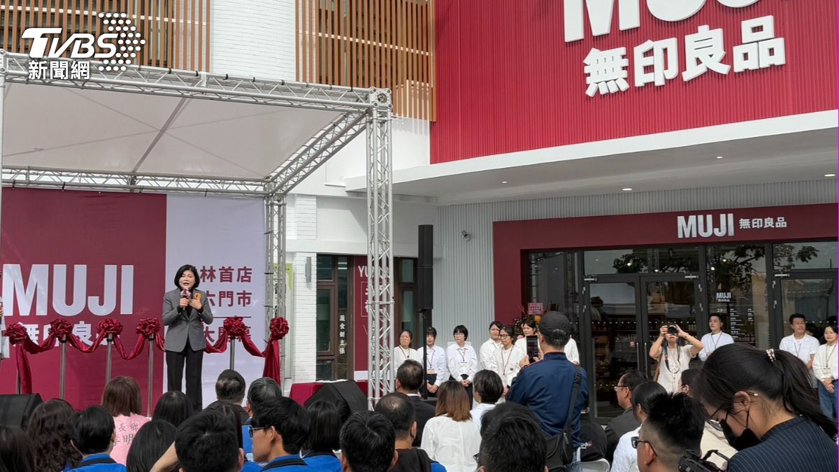 雲林人久等了！UNIQLO、壽司郎相伴　首家無印良品360坪擠滿人