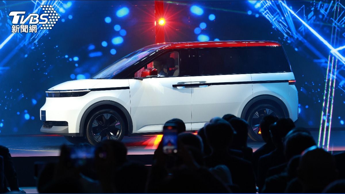 鴻海科技日／電動車Model A首曝光　大空間搶攻商務市場