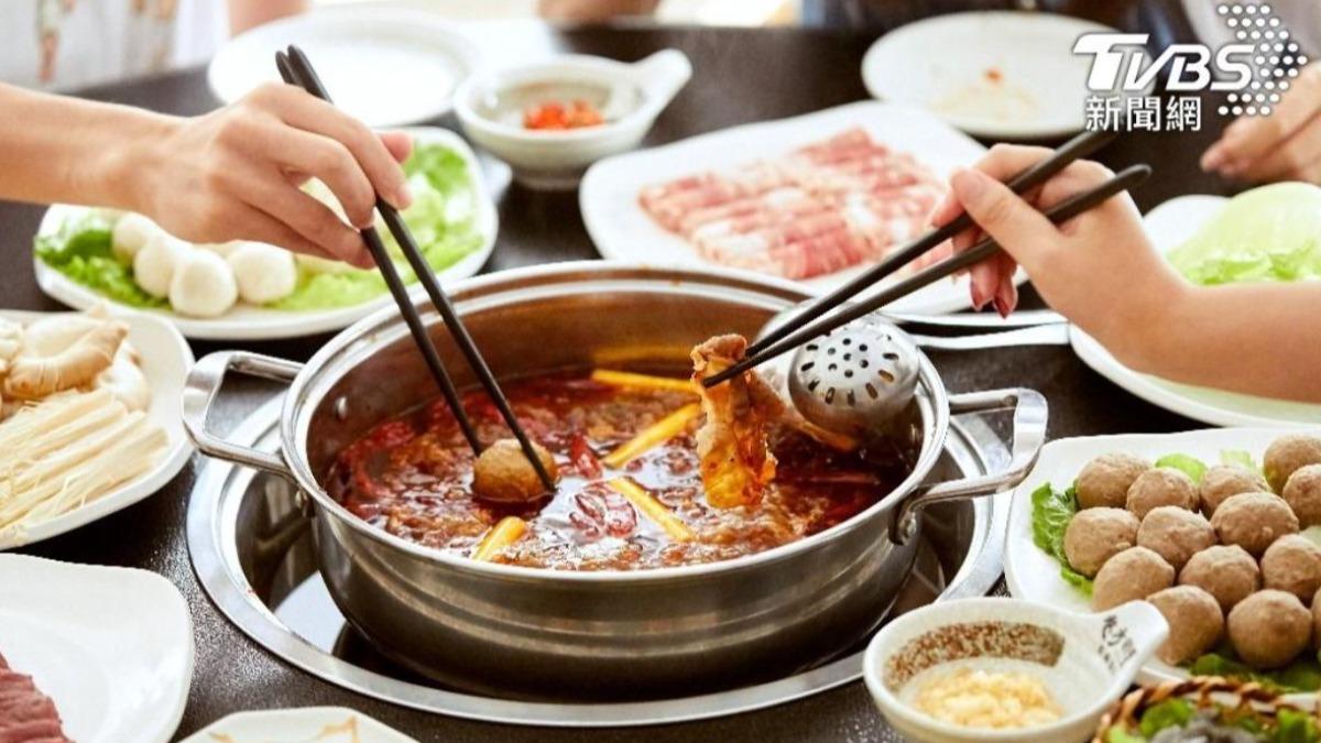 「喉嚨痛」先別吃火鍋!醫示警3大原因:恐讓你越吃越痛