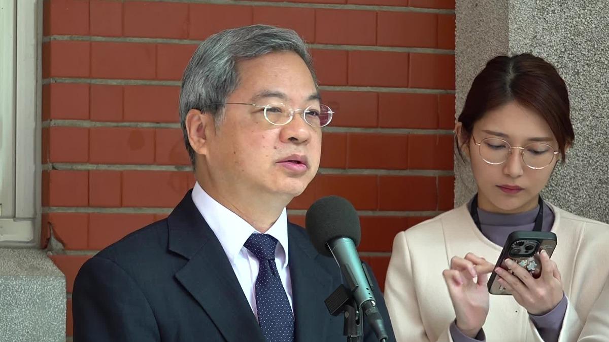 Taiwan dismisses The Economist currency manipulation claims