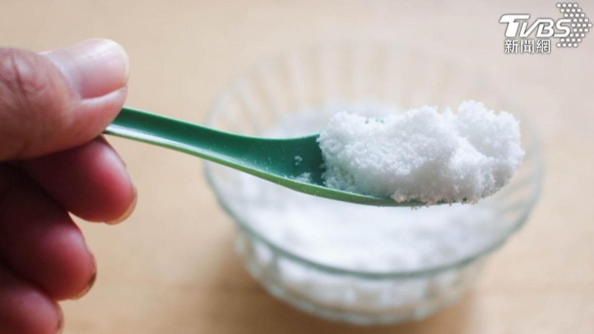 少鹽不等於健康!恐致疲勞、皮膚鬆弛 醫曝代謝關鍵是「它」