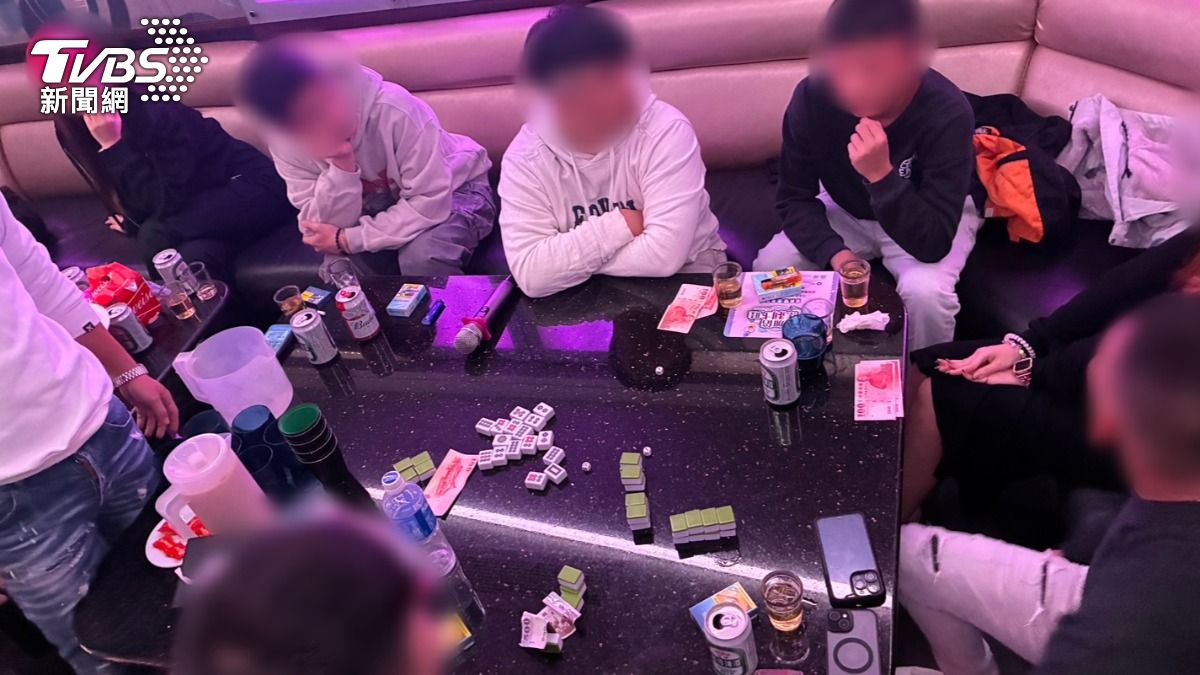 KTV慶生變賭場！壽星、蛋糕全進警局　12人嗨到一半被逮