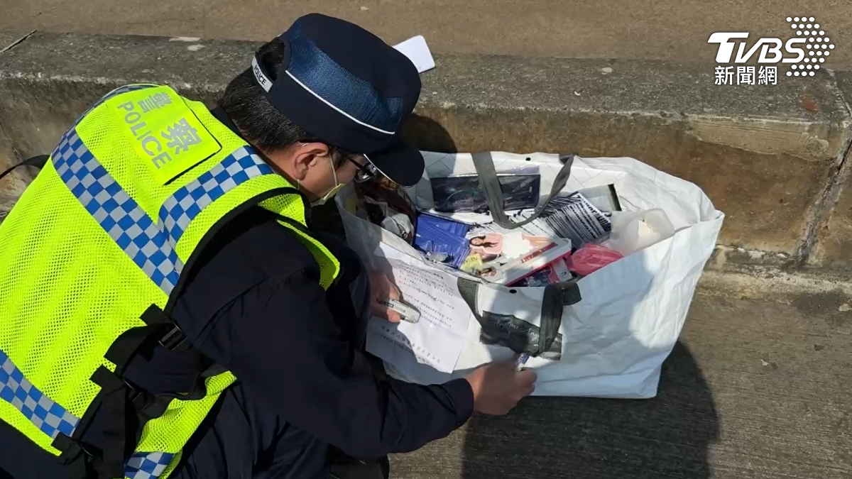 TWICE官方商品不夠賣　半天８成完銷　疑攤販賣盜版惹議