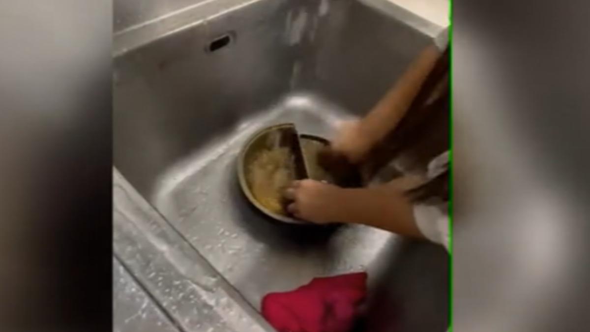 高中女控火鍋店「強迫刷鍋」手指破皮　店家反控：故意乾燒