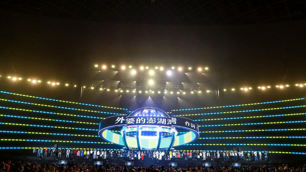 67歲玉女歌手罹癌第三期！流出血塊緊急切除子宮　現身大巨蛋近況曝