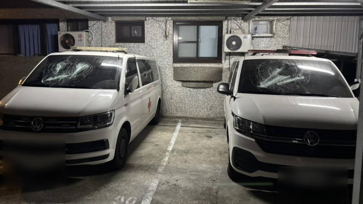 屏東恆春旅遊醫院救護車被砸　疑葬儀社「搶屍生意」內鬥