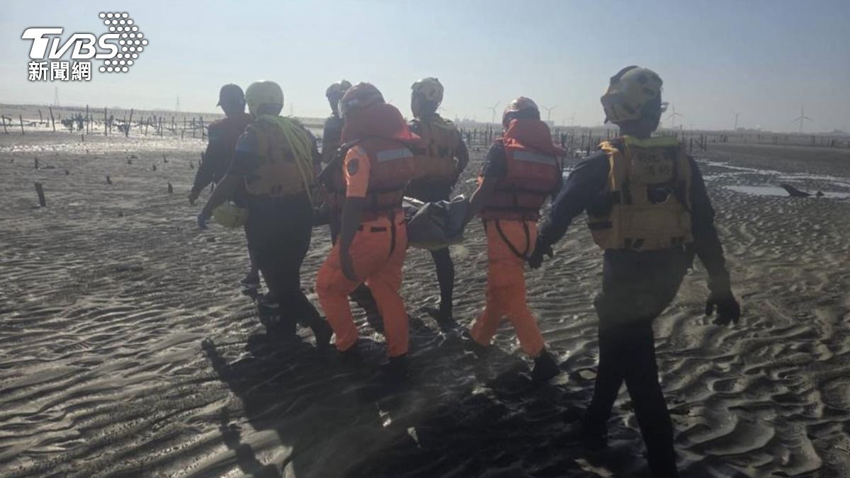 快訊／5釣客釣魚出事！2人突遭海浪捲走　救起雙雙無心跳