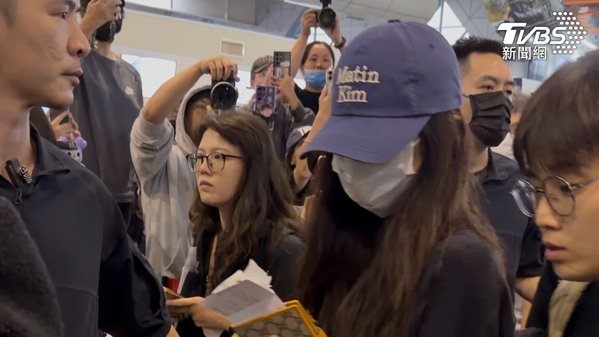 TWICE返韓200粉絲暖送機 子瑜點頭「高雄開唱很開心」