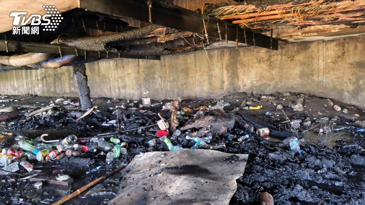 快訊／台中西柳橋下廢棄物竄火　55歲街友被燒死