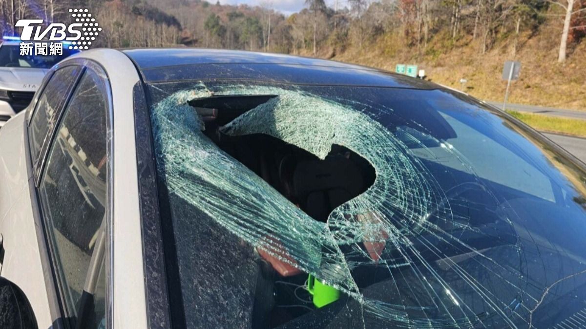 東京偷車賊撞行人1死11傷　韓濟州島撞候船室3死10傷