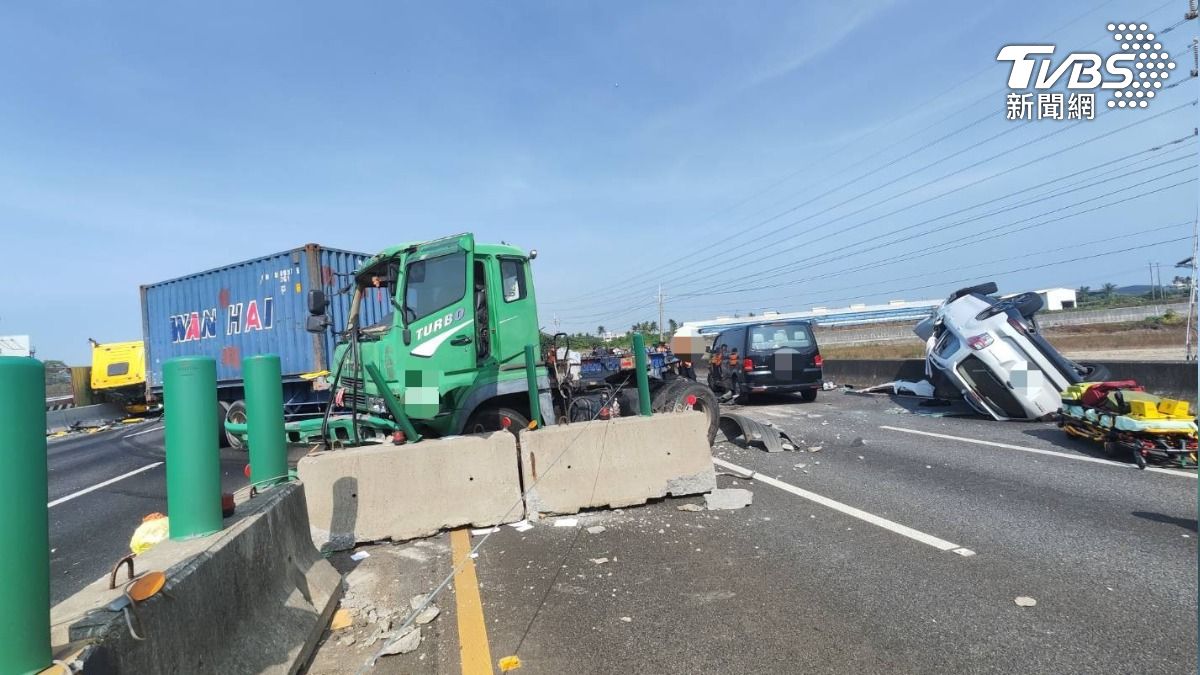 快訊/國1嚴重車禍!「高科-岡山」雙向封閉 車流大回堵