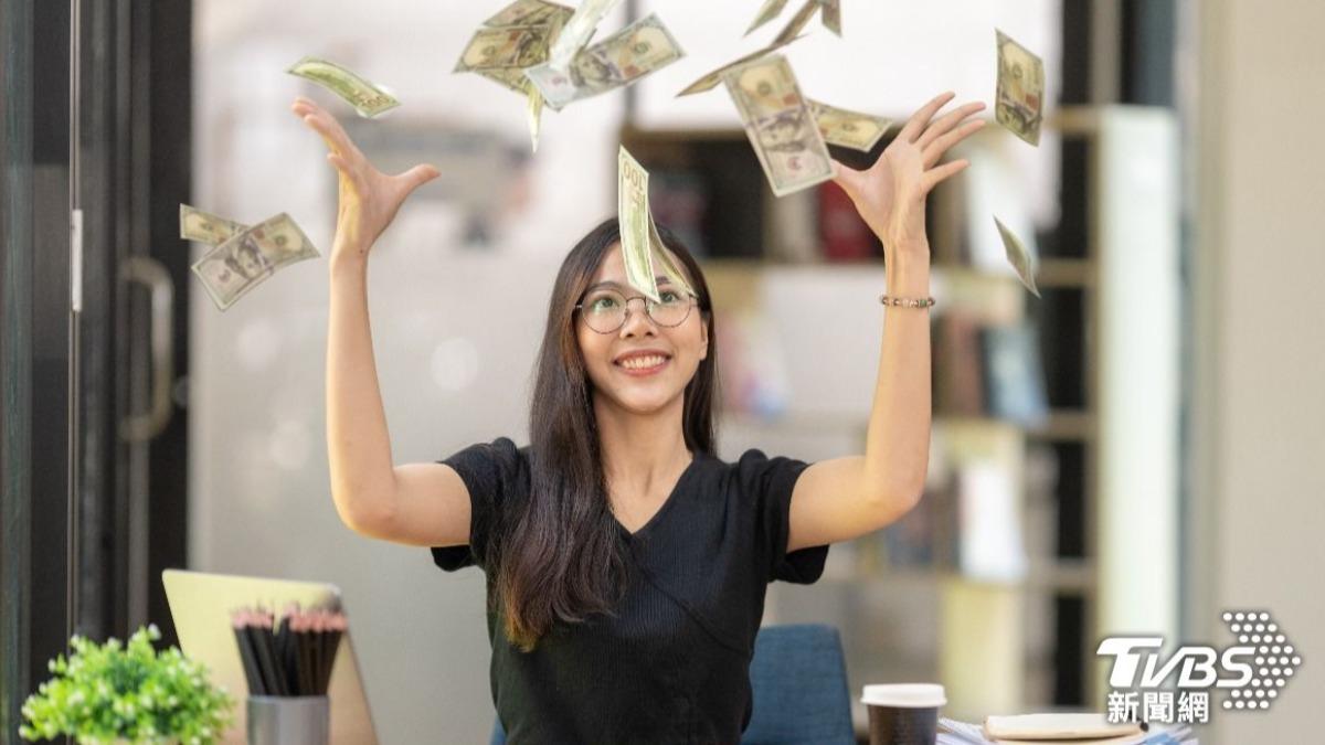 4生肖+生辰年輕時「懷才不遇」！35歲後運勢大翻盤