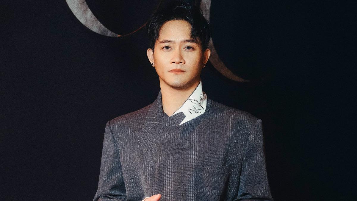還記得他嗎？《星光二班》男歌手露面了　曝回春近況帥成這樣