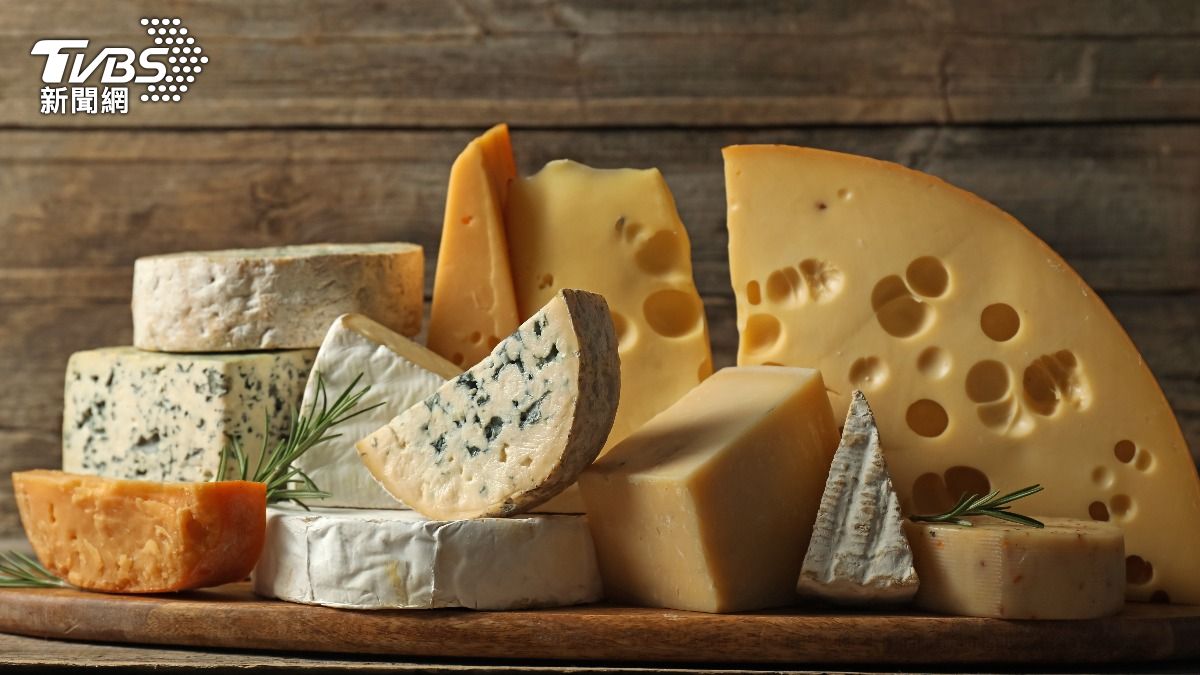 吃起司能防失智?日本逾7000人研究結果曝:一週一次就有效