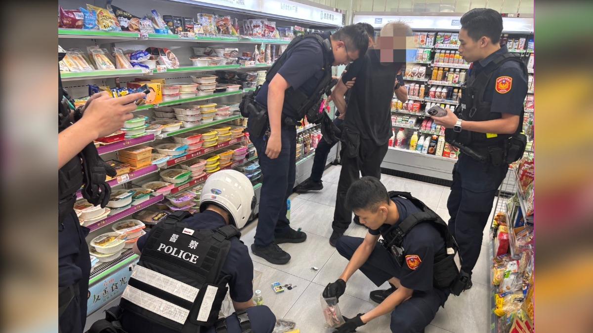 61歲德國男肚子餓鋌而走險 凌晨持水果刀行搶超商