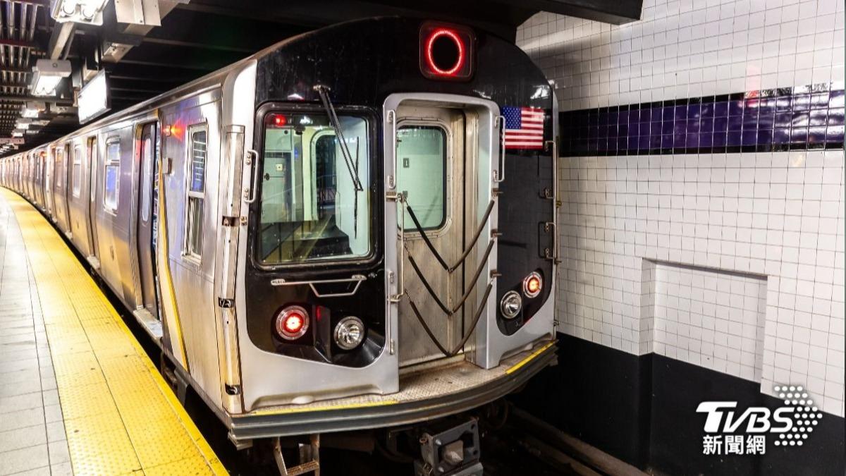 地鐵創新服務！紐約香氛迎節慶　莫斯科隔音亭降噪