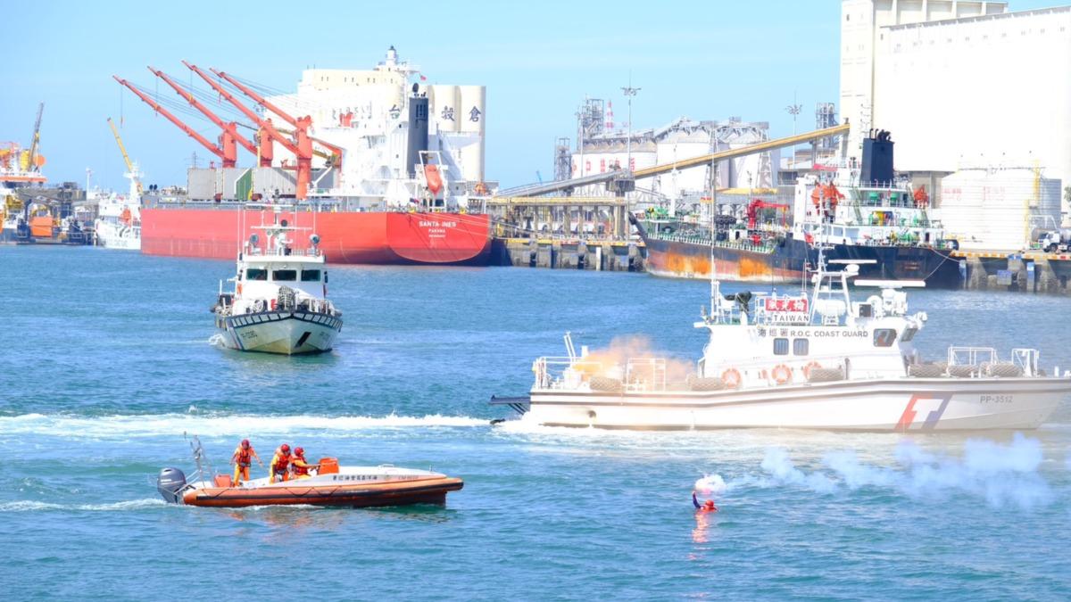 公部門的金馬獎!海巡署中部分署守護風場、海纜 首奪政府服務獎