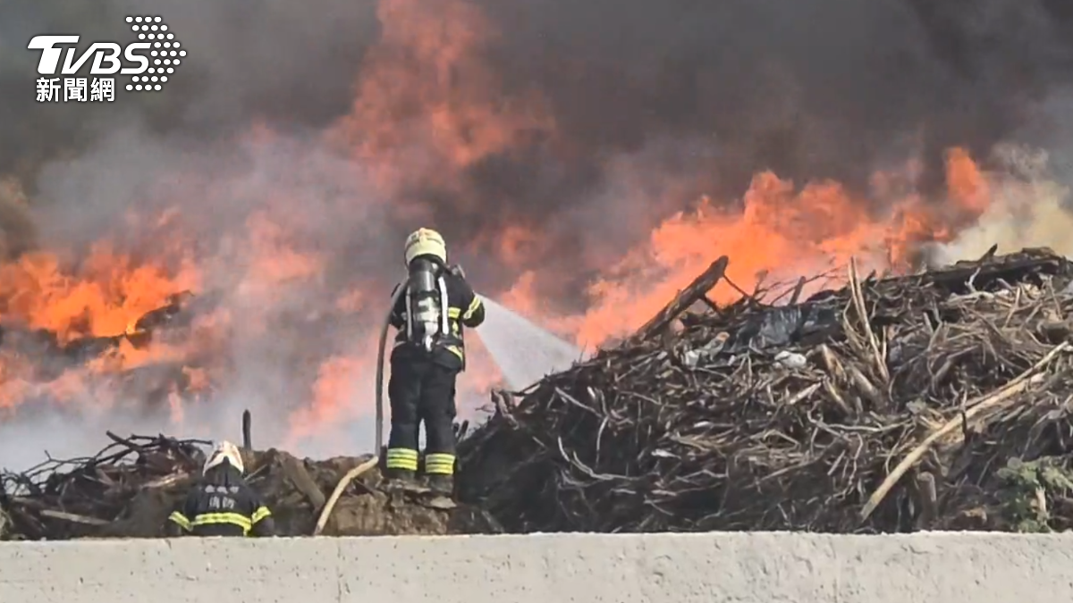 3年3度大火!嘉義湖子內回收場又燒 疑床墊自燃起火