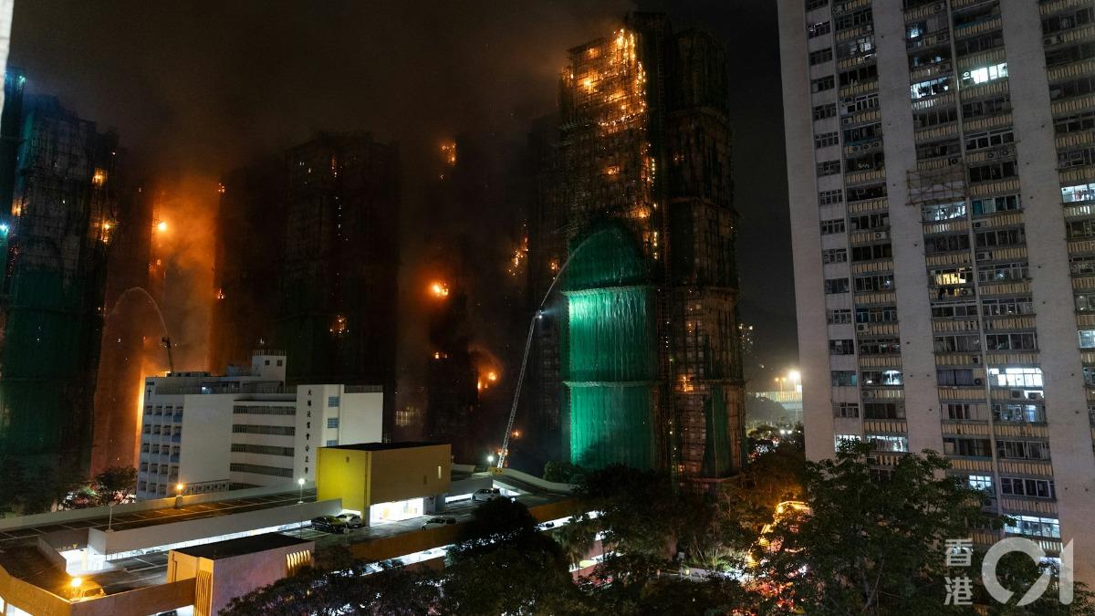 香港大火/宏福苑住戶逃生過程!開窗才知失火 狂按警鐘沒反應