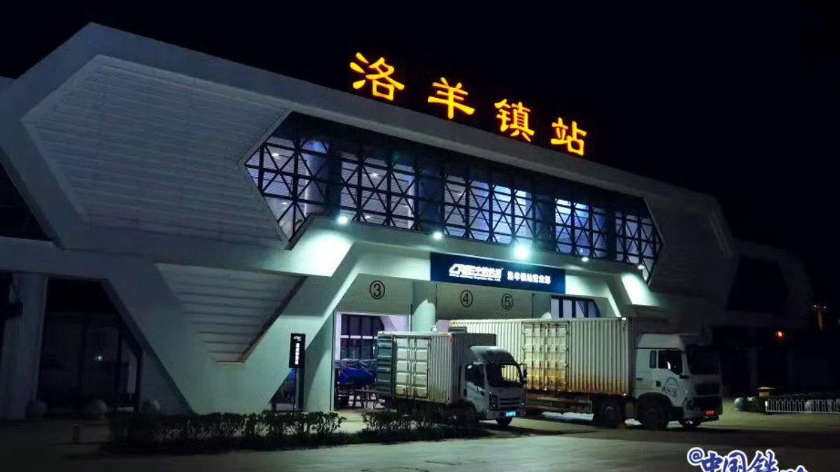 雲南昆明「重大鐵路事故」!火車撞上施工人員 至少11死2傷