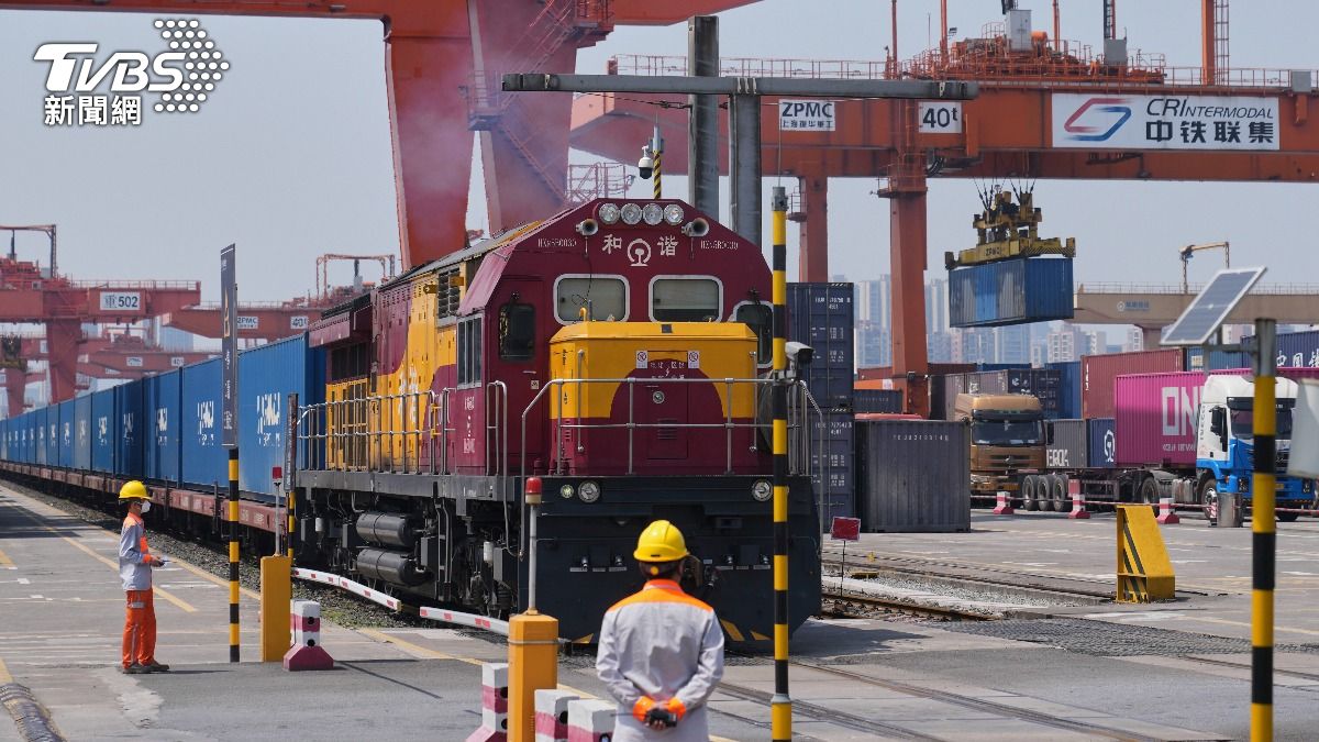 雲南昆明試驗列車撞死人!害工人11死2傷 網怒:明明可避免