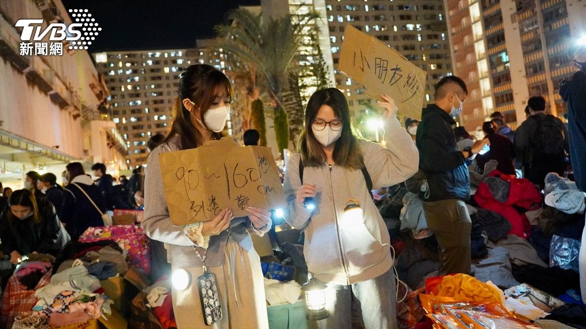 香港大火/人母淚訴「找不到女兒與公婆」 受災戶難過:大家都心痛