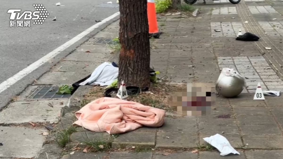 快訊/台中男騎車頭撞樹!車毀人噴飛血濺滿地 無心跳搶命中