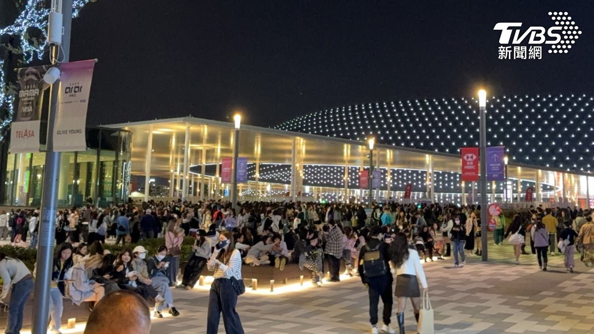 獨家直擊/香港大火⋯MAMA全體工作人員「穿深色服裝」以表哀悼