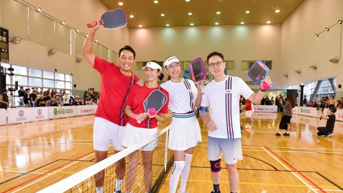 艾力克斯、李詠嫻瘋匹克球　對戰賈永婕夫妻竟成「全村的希望」