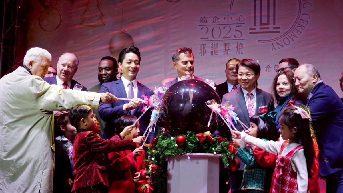 徐旭東首度「缺席遠東集團點燈」！兒子代打曝近況：不需要擔心