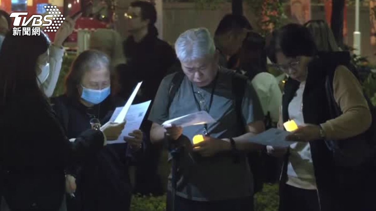 香港大火/燭光守夜為香港祈福! 志工送水、餐盒、熱食