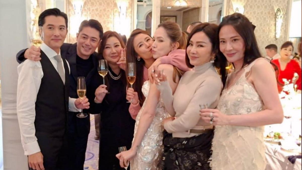 許瑋甯婚禮同框放閃！林心如獻吻　霍建華「搭肩邱澤」帥度爆表