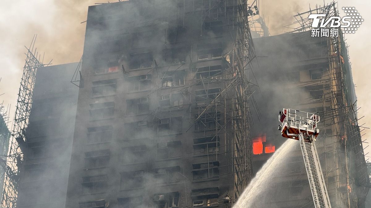 香港大火/宏福苑40年住戶驚險逃生 受困2小時還原「生死瞬間」