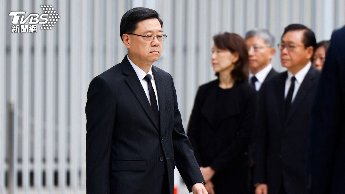 香港大火/釀128死!李家超臉書遭灌爆 北京警告:以災亂港必嚴懲