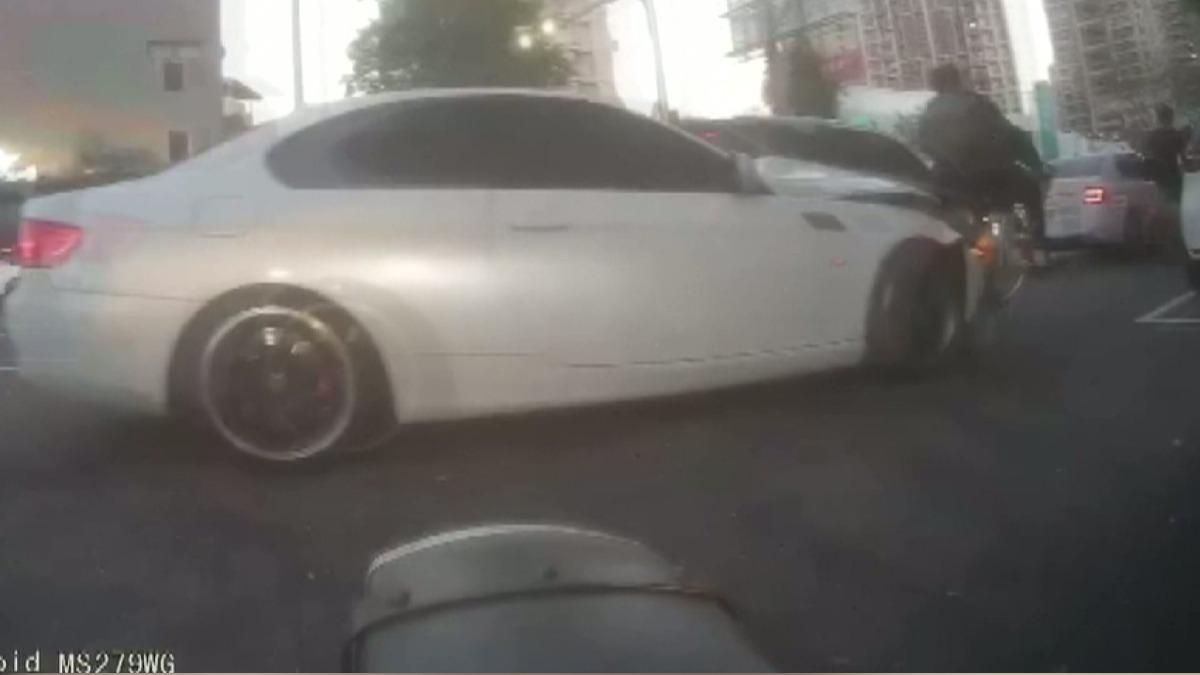 倒楣從後面被追撞！24歲男下班騎UBike突遭進口車撞飛
