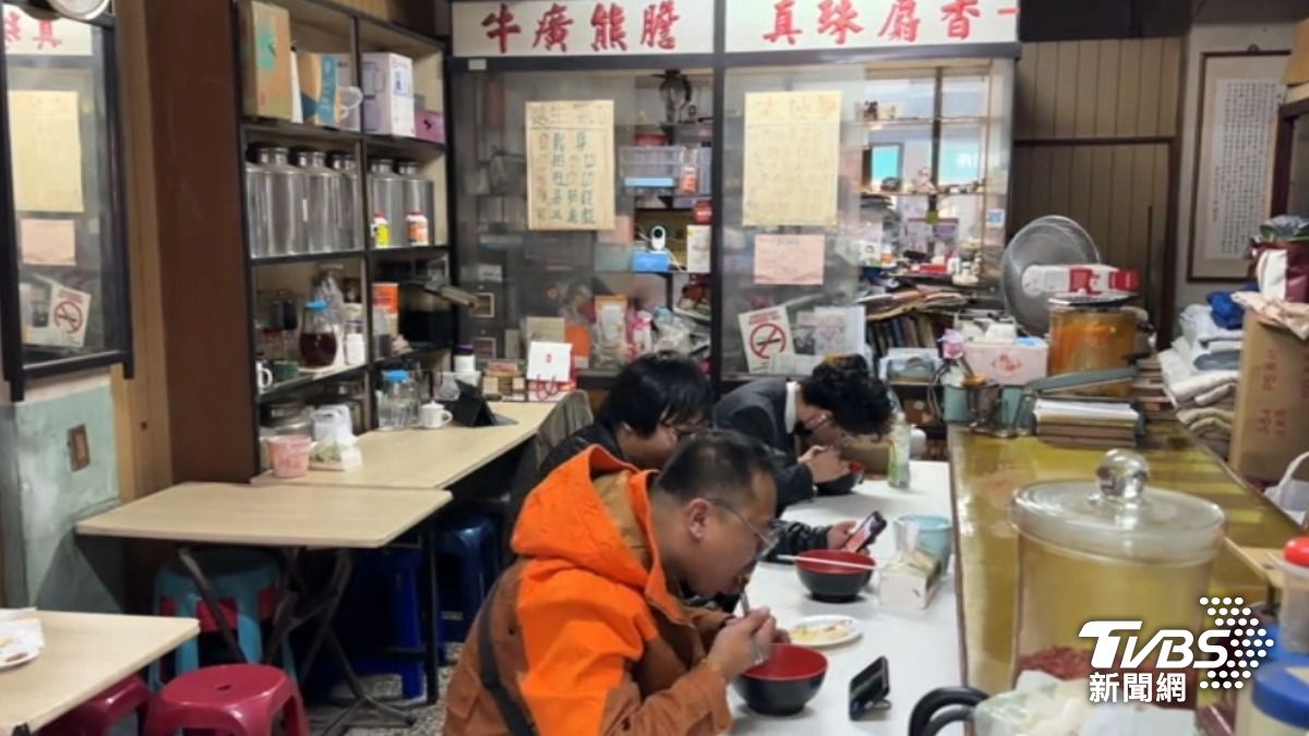 跳tone卻超夯! 中藥行賣羊肉麵PK宮廟系咖啡