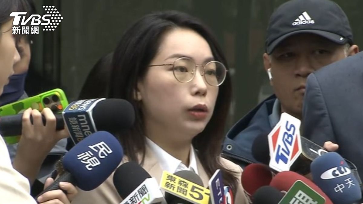 不得「黃上」寵愛？　前民眾黨發言人宣布退黨